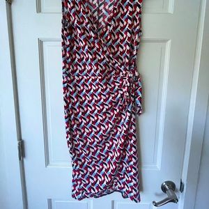 Banana Republic Small, V-neck faux-wrap midi dress. Red, white, blue and blk sz2